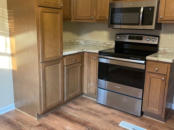 (undisclosed Address), Cranberry Township, PA 16066