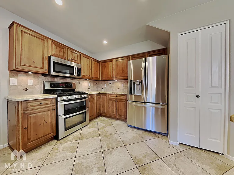 15550 N Frank Lloyd Wright Blvd #1098 — Photo 8