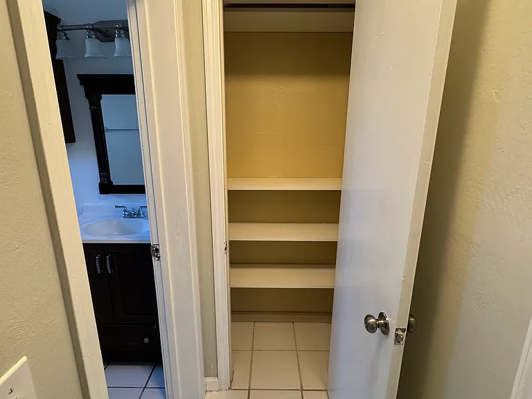 121 Rincon St — Photo 4