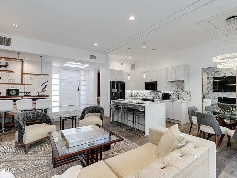 2802 E Camino Acequia Dr #7 — Photo 5
