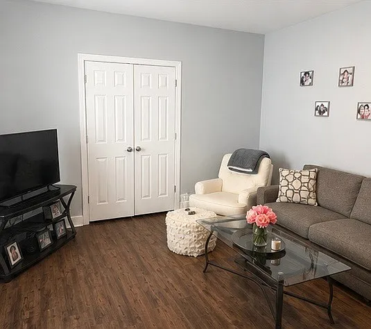 1 bed, 800 sqft, $1,650 — Photo 3