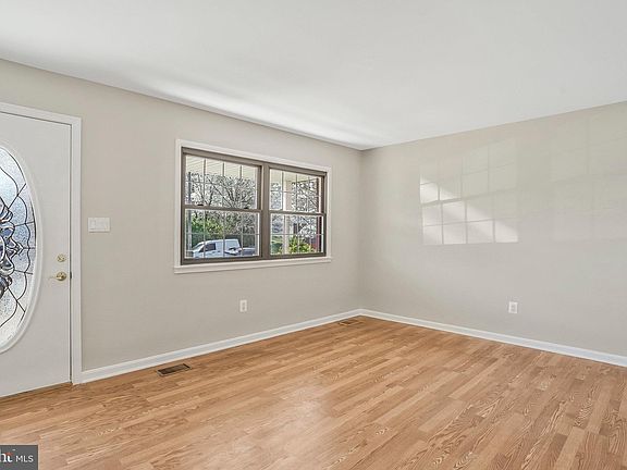 2nd image of 15108 Campbell Ln