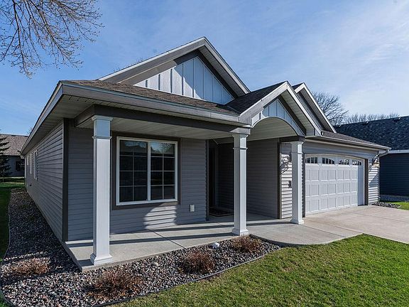 4th image of 28 Waterford Ln