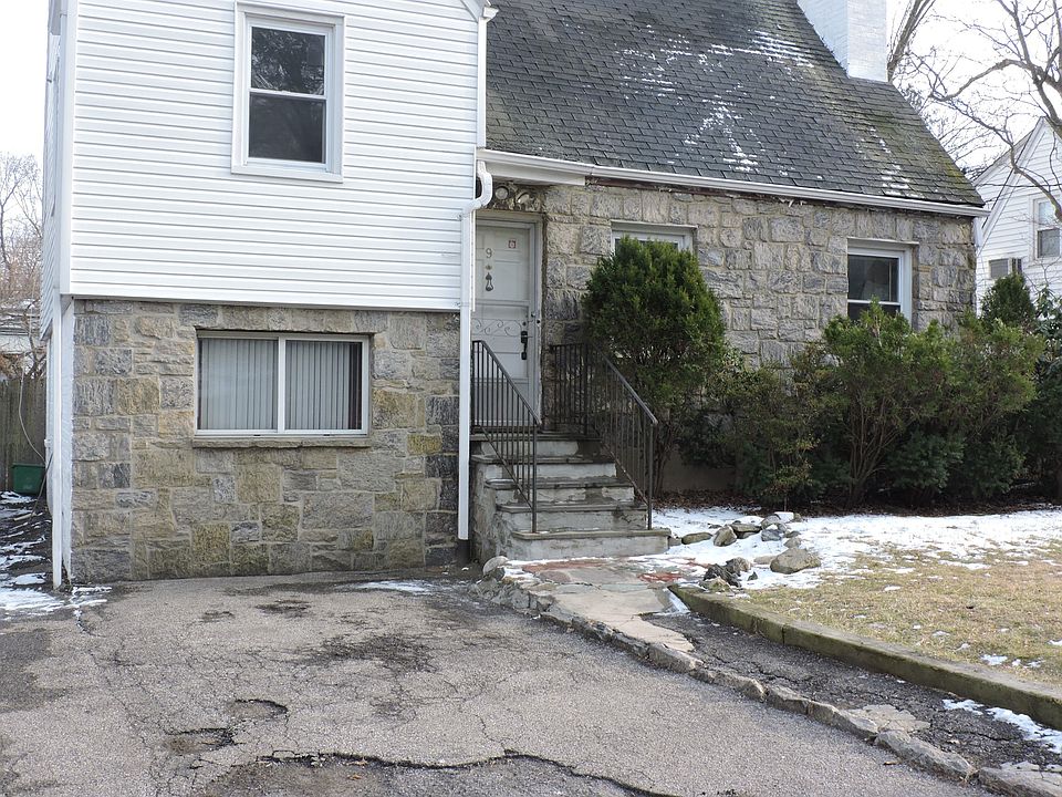 1st image of 9 Winthrop Ln #1