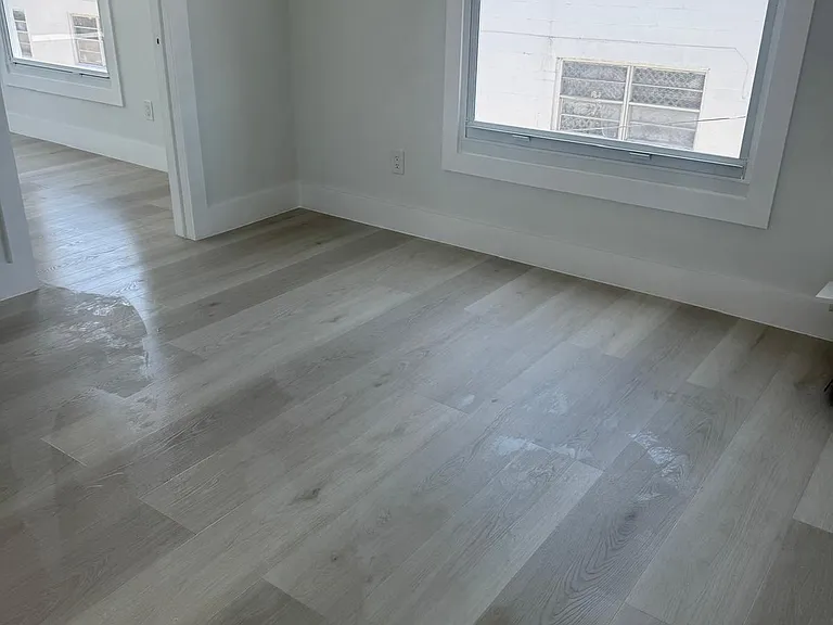 434 NE 7th Ave #7 — Photo 6