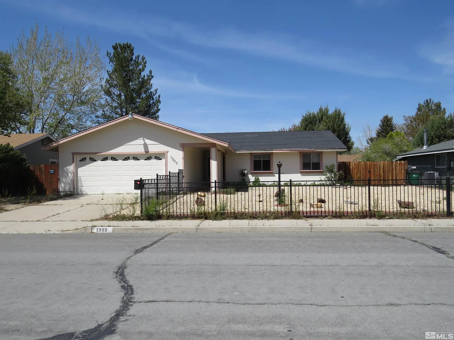 1300 Sonoma St photo 1