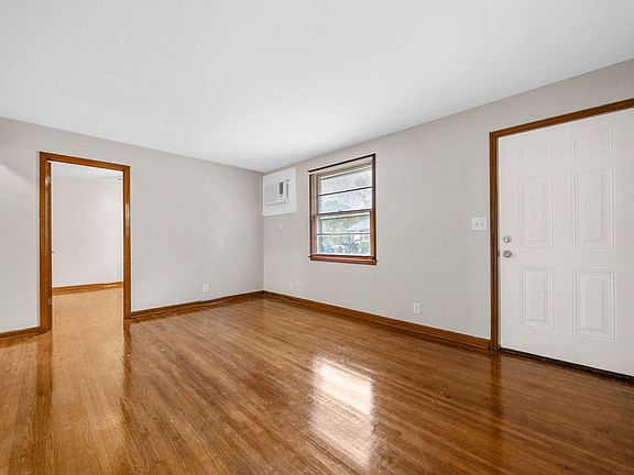 5th image of 432 Circle Dr #A