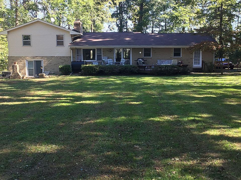 2nd image of 16937 Purcellville Rd
