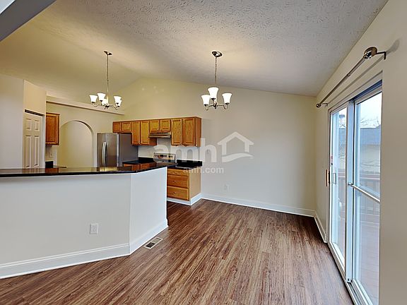 3rd image of 1522 La Costa Dr