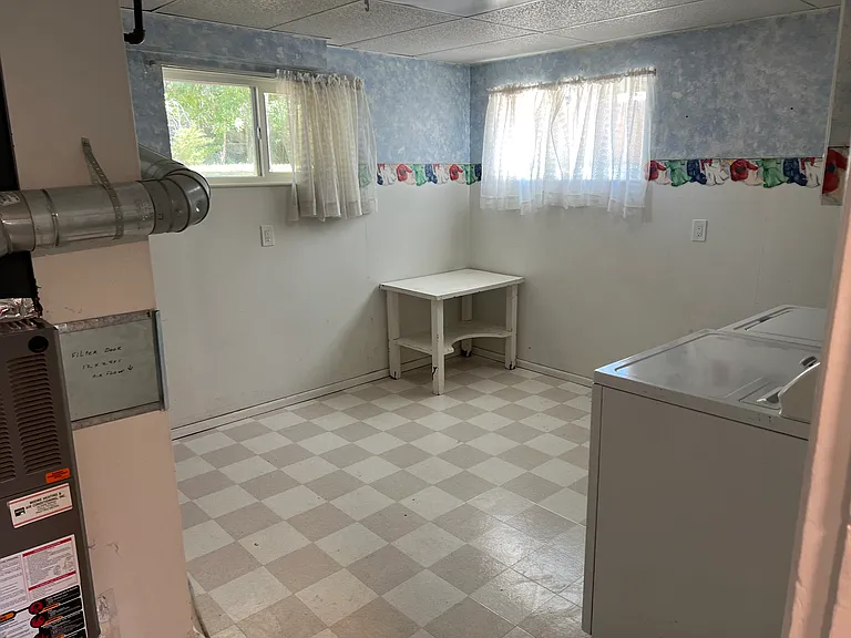 2374 S Kingston St — Photo 8