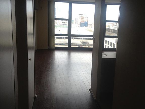 4th image of 2605 S Indiana Ave Unit 2403