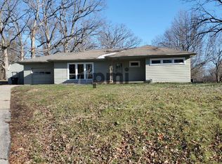 3314 N Taylor Ave, Decatur, IL 62526