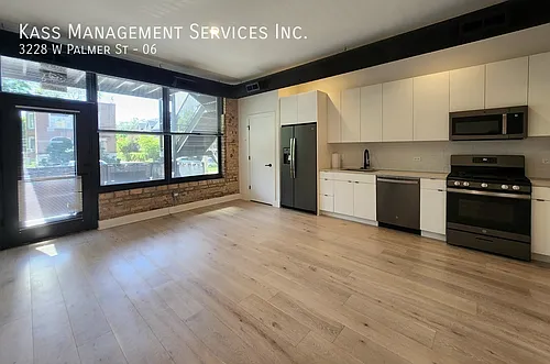 3228 W Palmer St #6 Photo 1