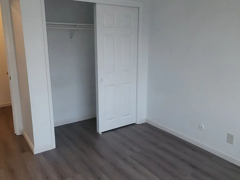 2928 Peachtree Dr #4 — Photo 11