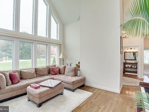 5th image of 1203 Berans Rd