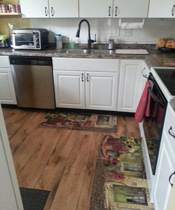 5th image of 503 Mary Robert Ln