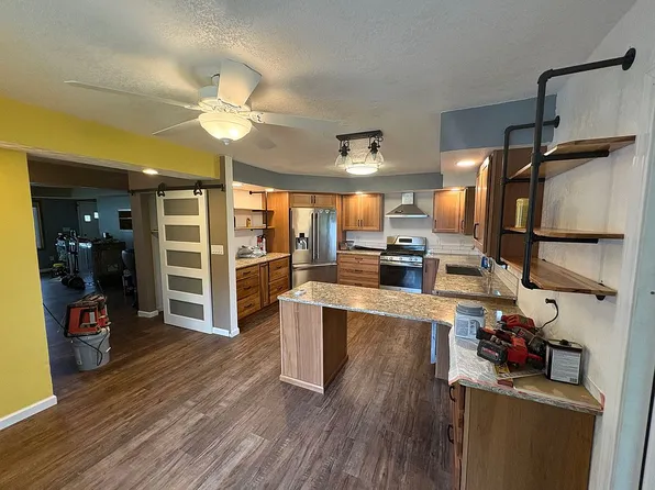 144 Main St, Dike, IA 50624
