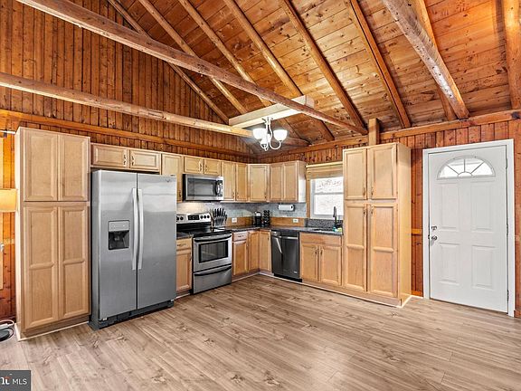 4th image of 12646 High Sierra Rd