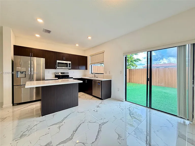 18110 SW 148th Rd — Photo 8