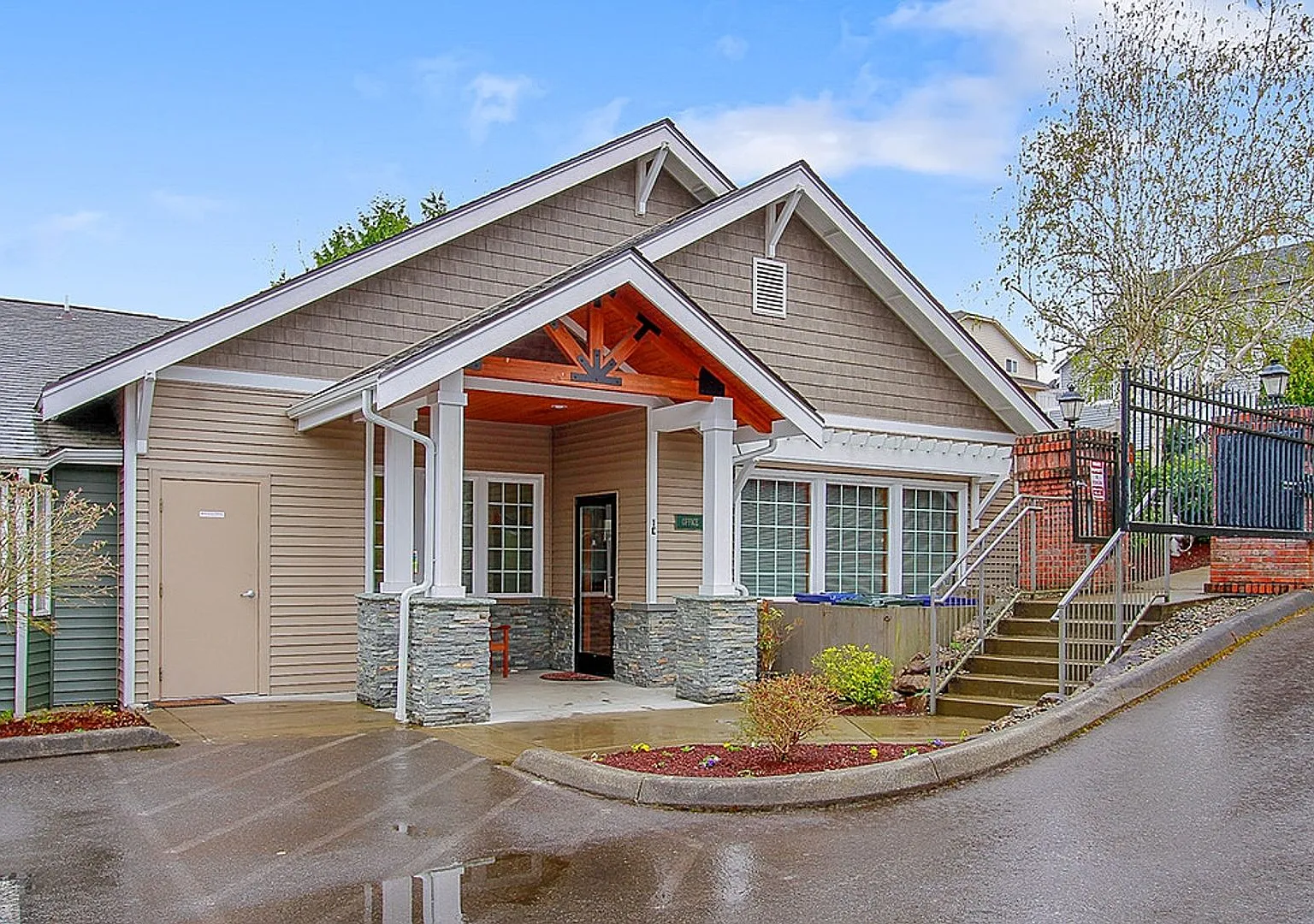Norpoint Village — Photo 1