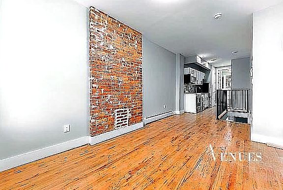 3rd image of 314A Chauncey St #1