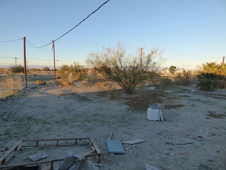 2nd image of 1382 Carpenteria