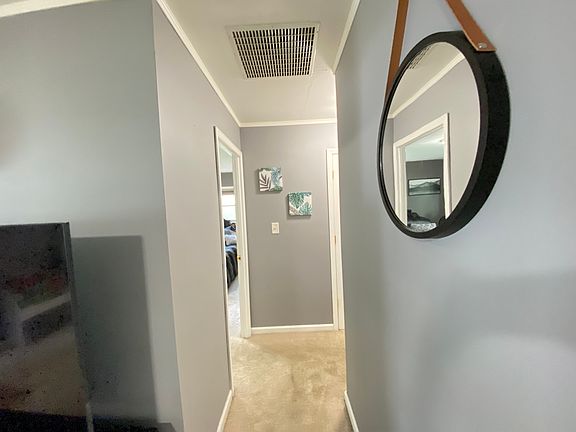 5th image of 205 N Grace Ave