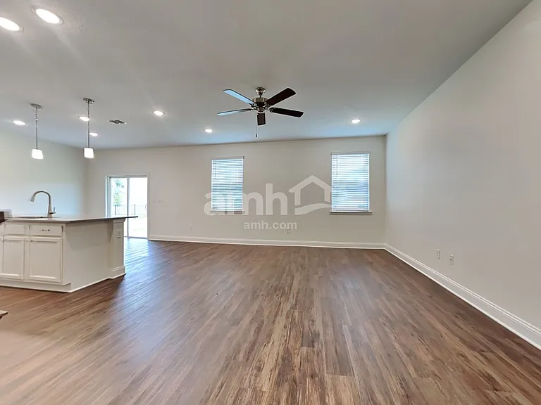 518 Onate Cir — Photo 6