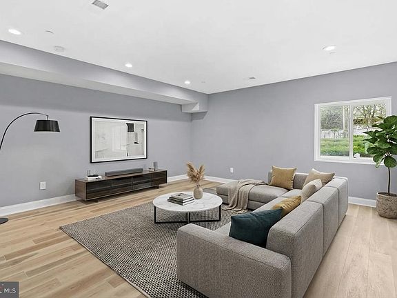 4th image of 3116 Byberry Rd