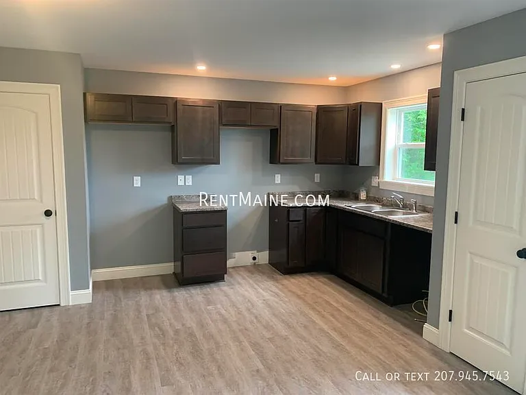 9 Twin Oak Dr — Photo 3