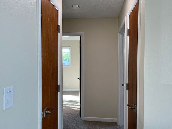 4th image of 516 E 10th Ave APT 2