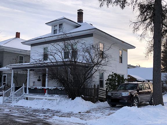 Parking options: on-street (short, quiet street)
Or off-street, Winter Parking