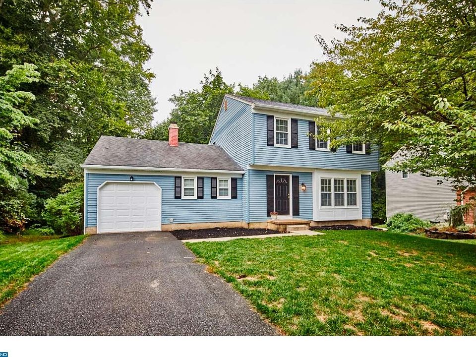 1st image of 22 Tall Oaks Dr