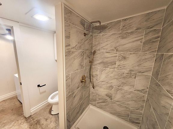 4th image of 1436 Hearthstone Dr #B