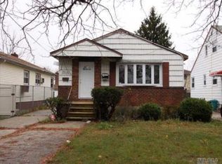 25540 148th Rd, Rosedale, NY 11422