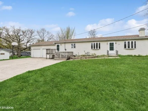 208 Curtis STREET, Lake Geneva, WI 53147