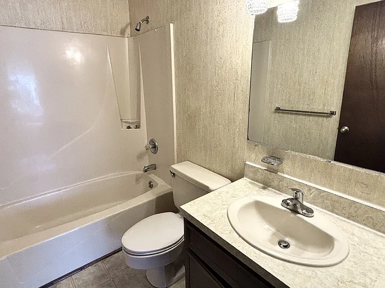337 Lewis St #F — Photo 21