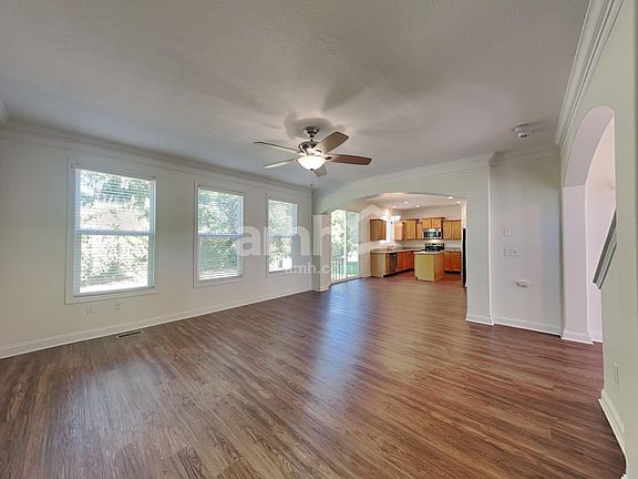 4th image of 7170 Calusa Dr