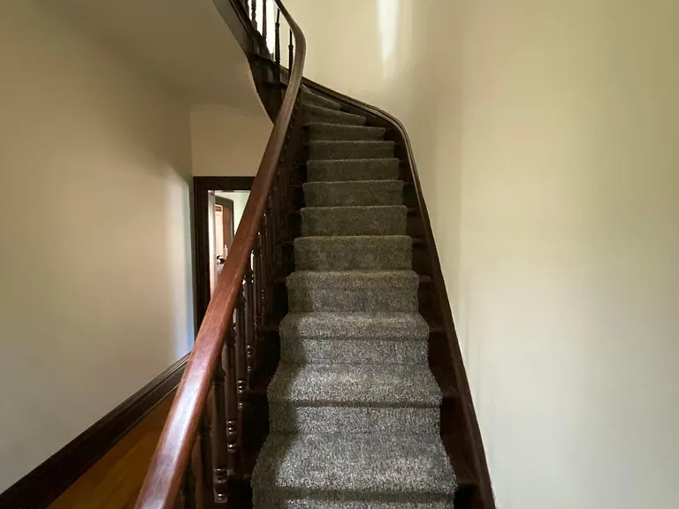 102 N Washington St — Photo 15