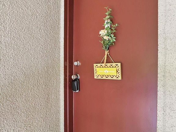 2nd image of 1018 Brinker Dr APT 301