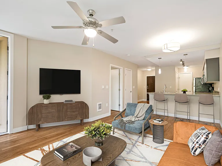 The Pacifica Apartments — Photo 10
