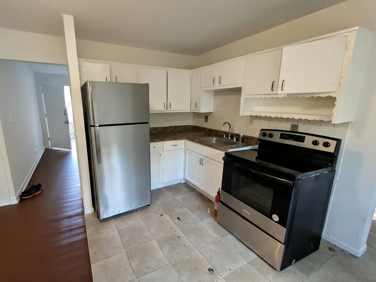 243 Toni Place Southeast - 1 — Photo 3