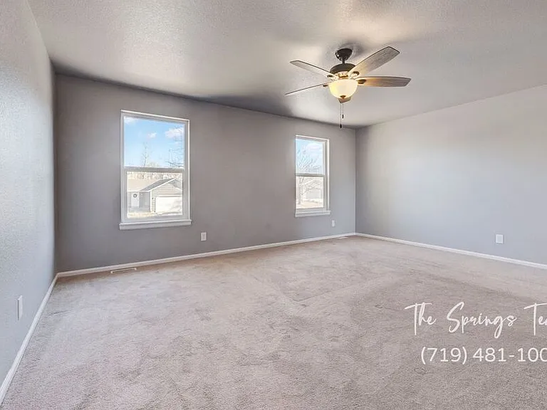6460 Bugle Dr — Photo 25