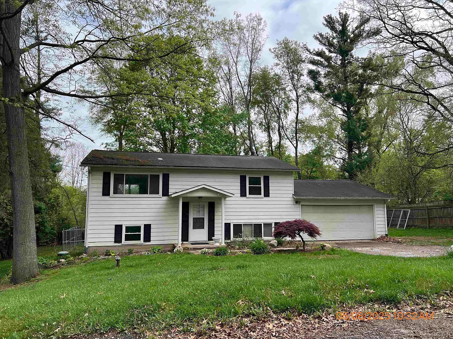 7744 Clairmont Rd photo 1