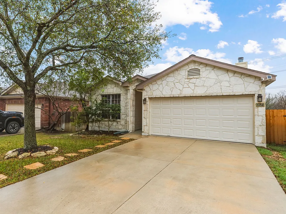 13523 Topaz Lk