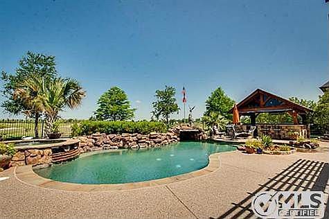 2nd image of 6040 The Resort Blvd