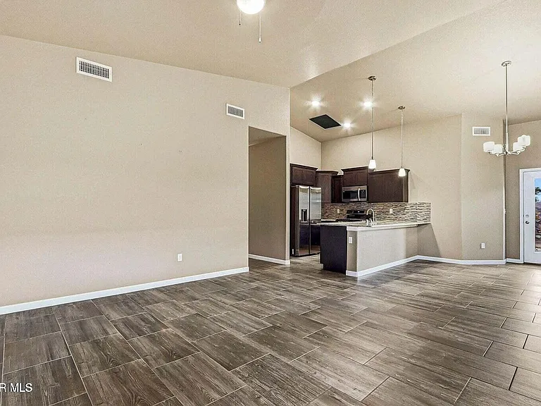 5933 Ruidoso Downs St — Photo 3