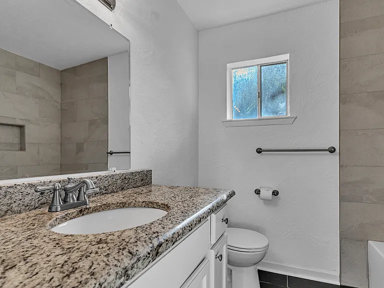 508 Whittle Way — Photo 23
