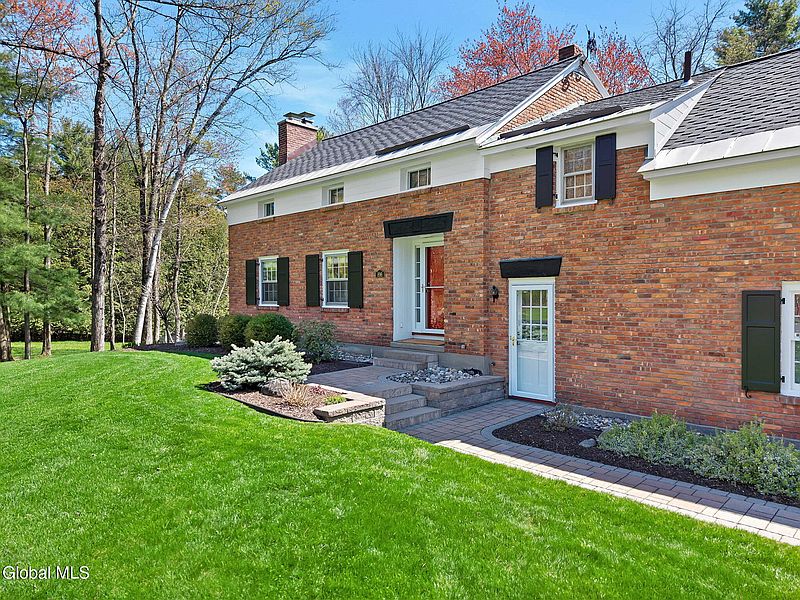 2nd image of 896 Randall Road