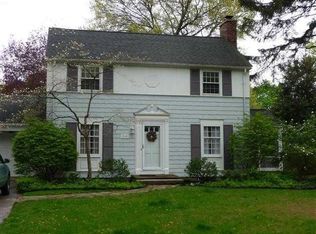 262 Chelmsford Rd, Rochester, NY 14618